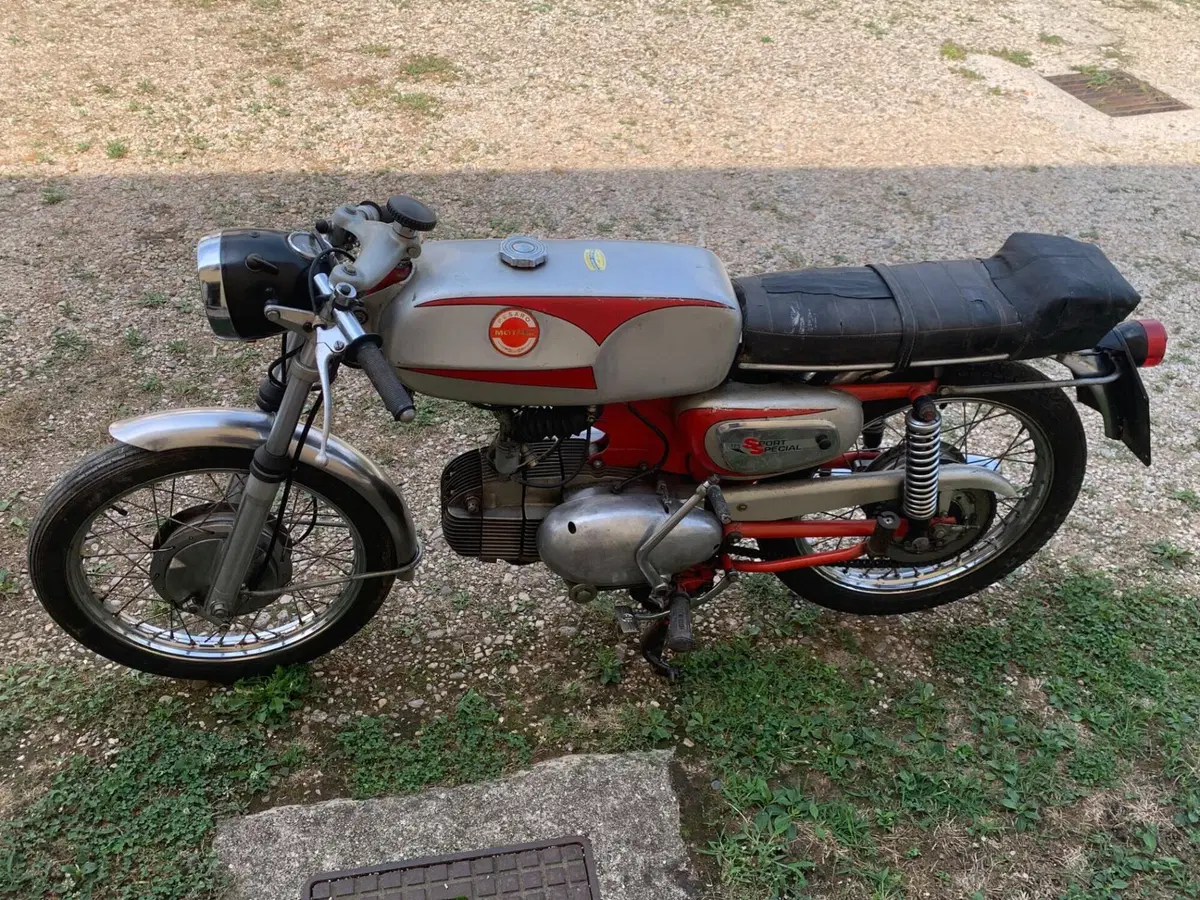 Motobi Motobi (2)