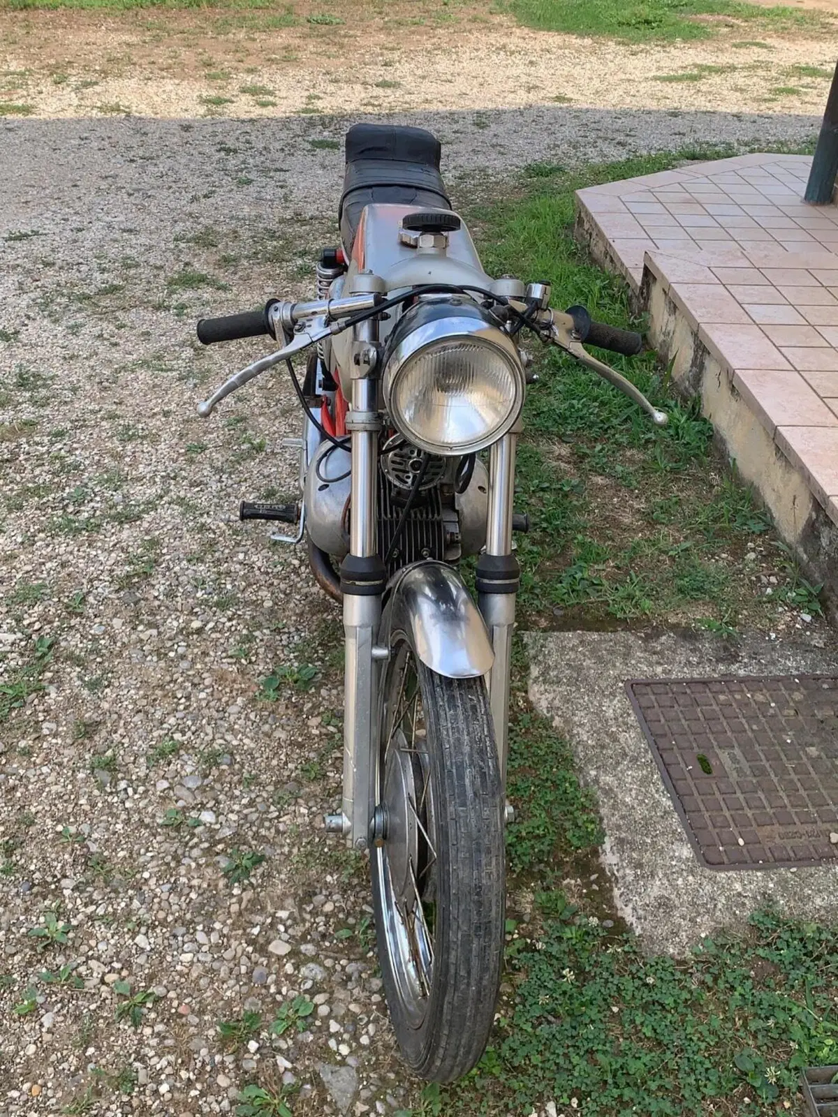 Motobi Motobi (3)