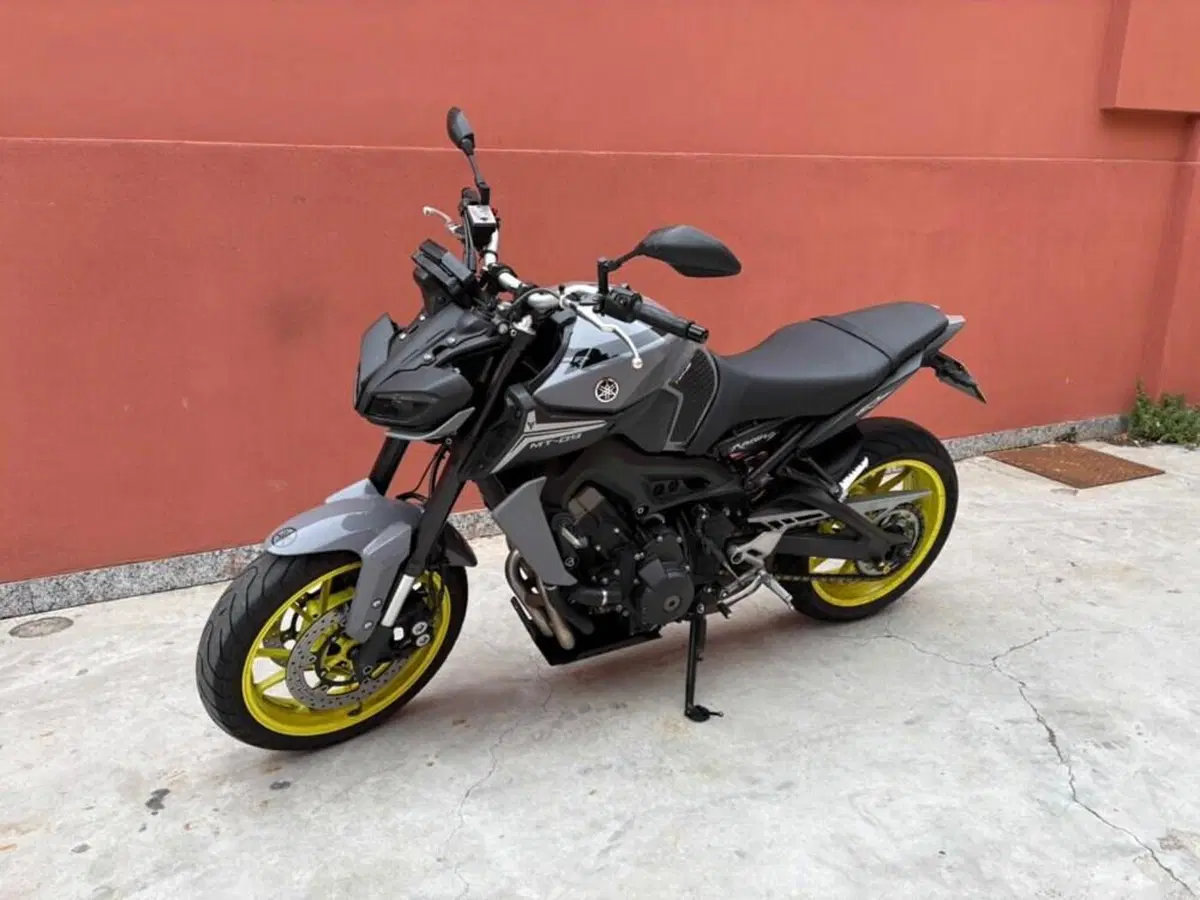 Yamaha MT-09 (2017 - 20) (6)