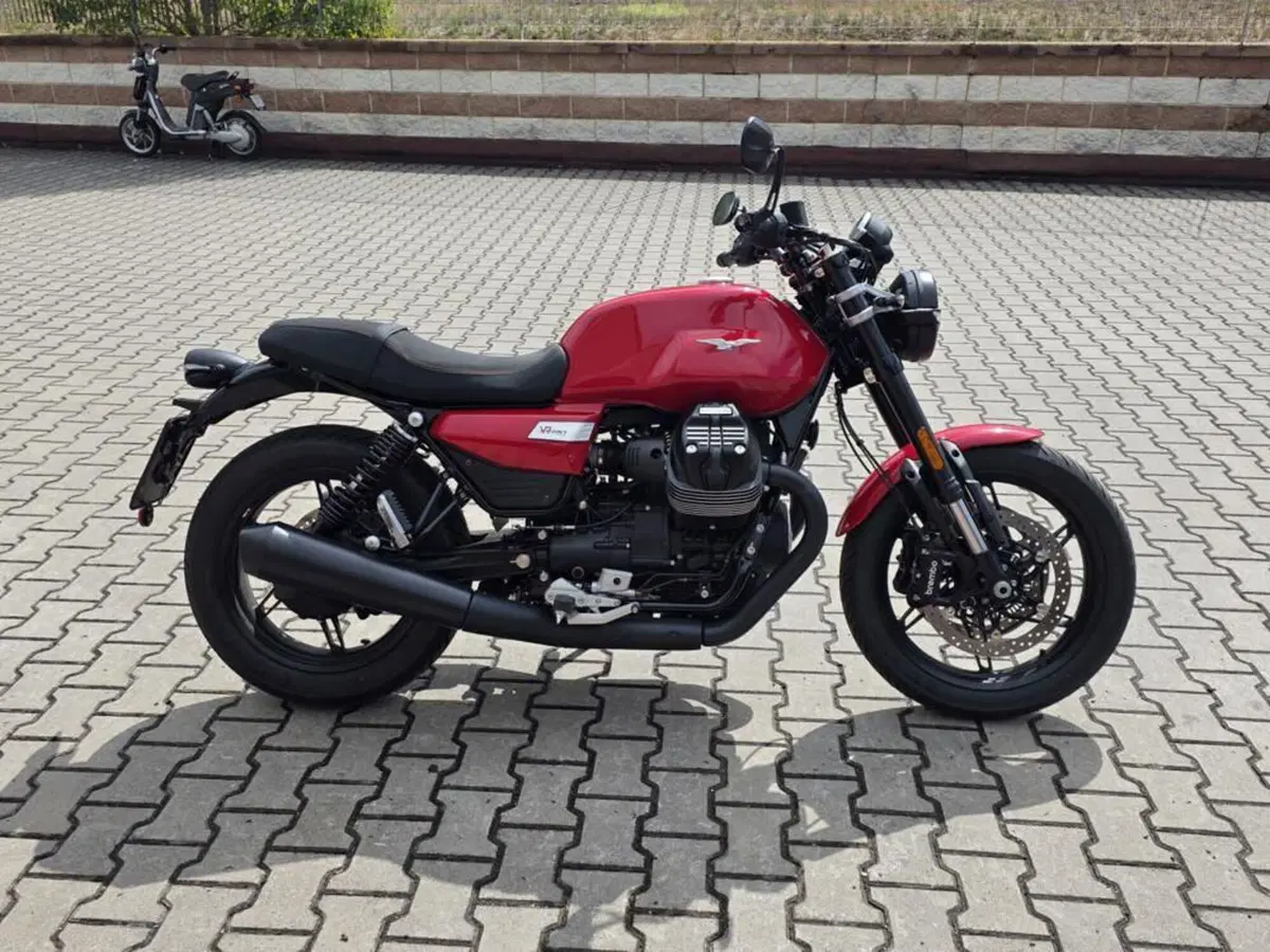 Moto Guzzi V7 Sport (2025 - 26) (4)