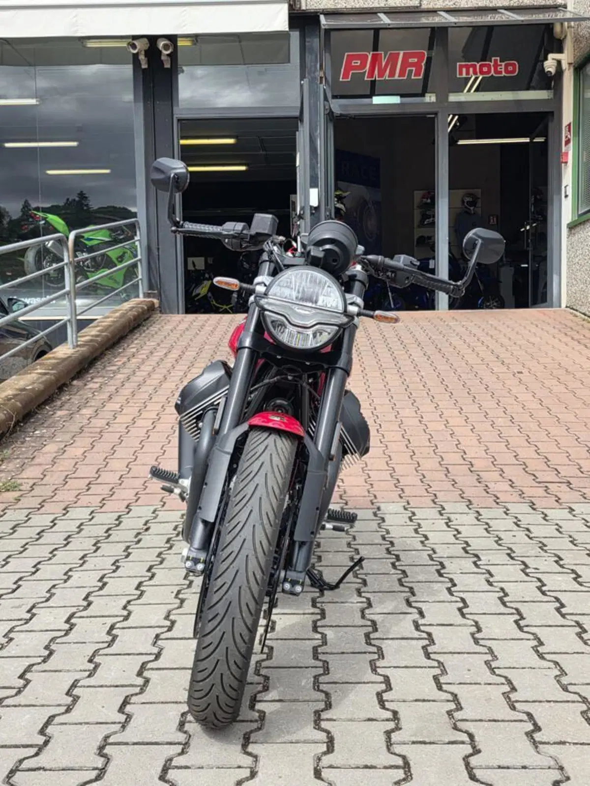 Moto Guzzi V7 Sport (2025 - 26) (5)