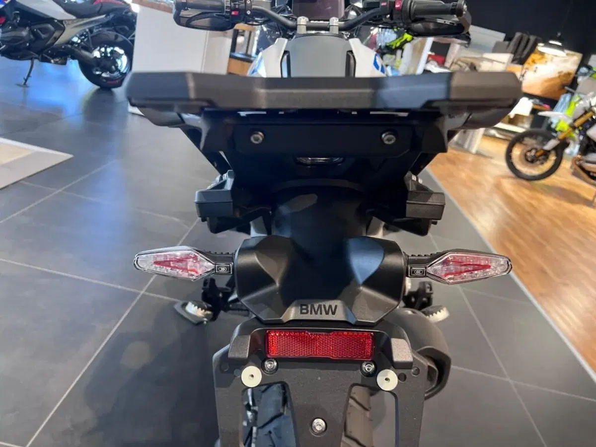 Bmw R 1300 GS (2023 - 26) (9)
