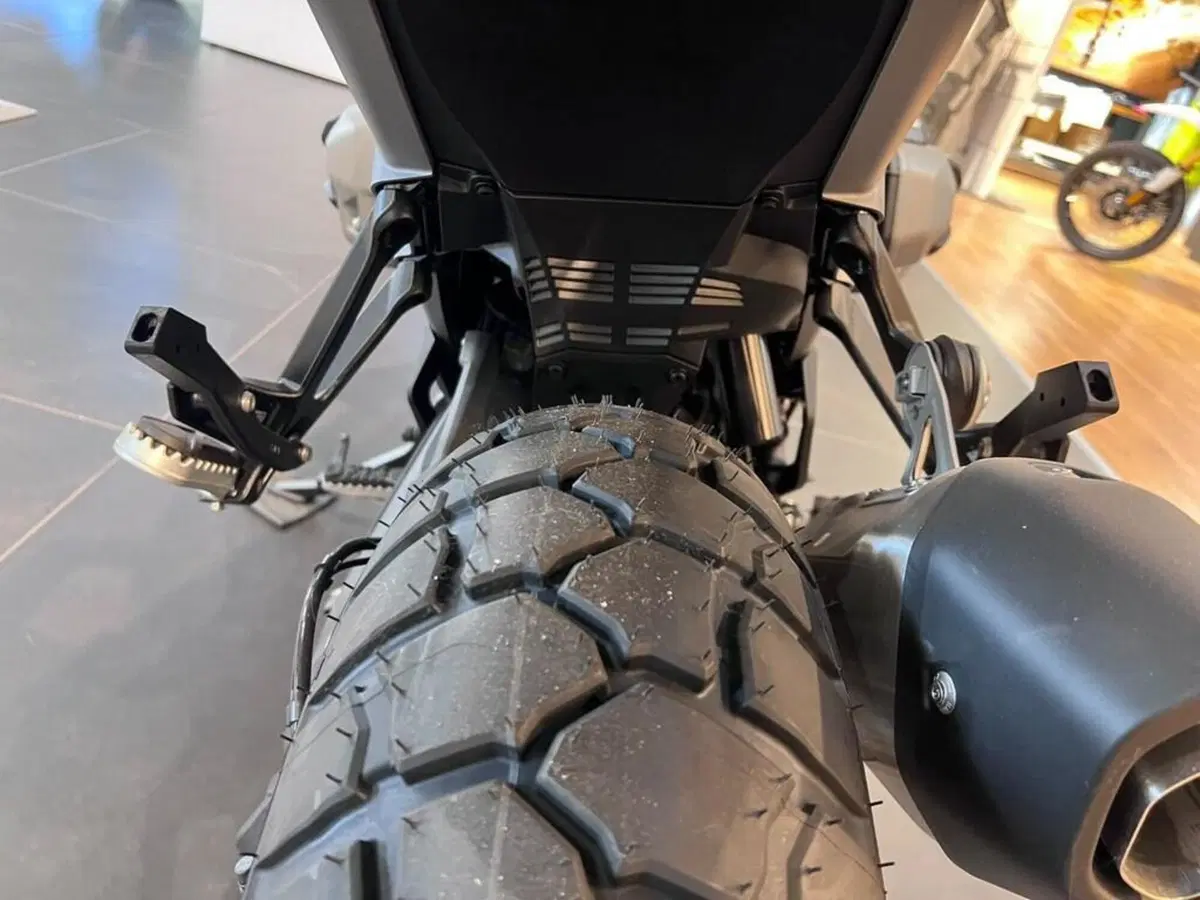 Bmw R 1300 GS (2023 - 26) (13)
