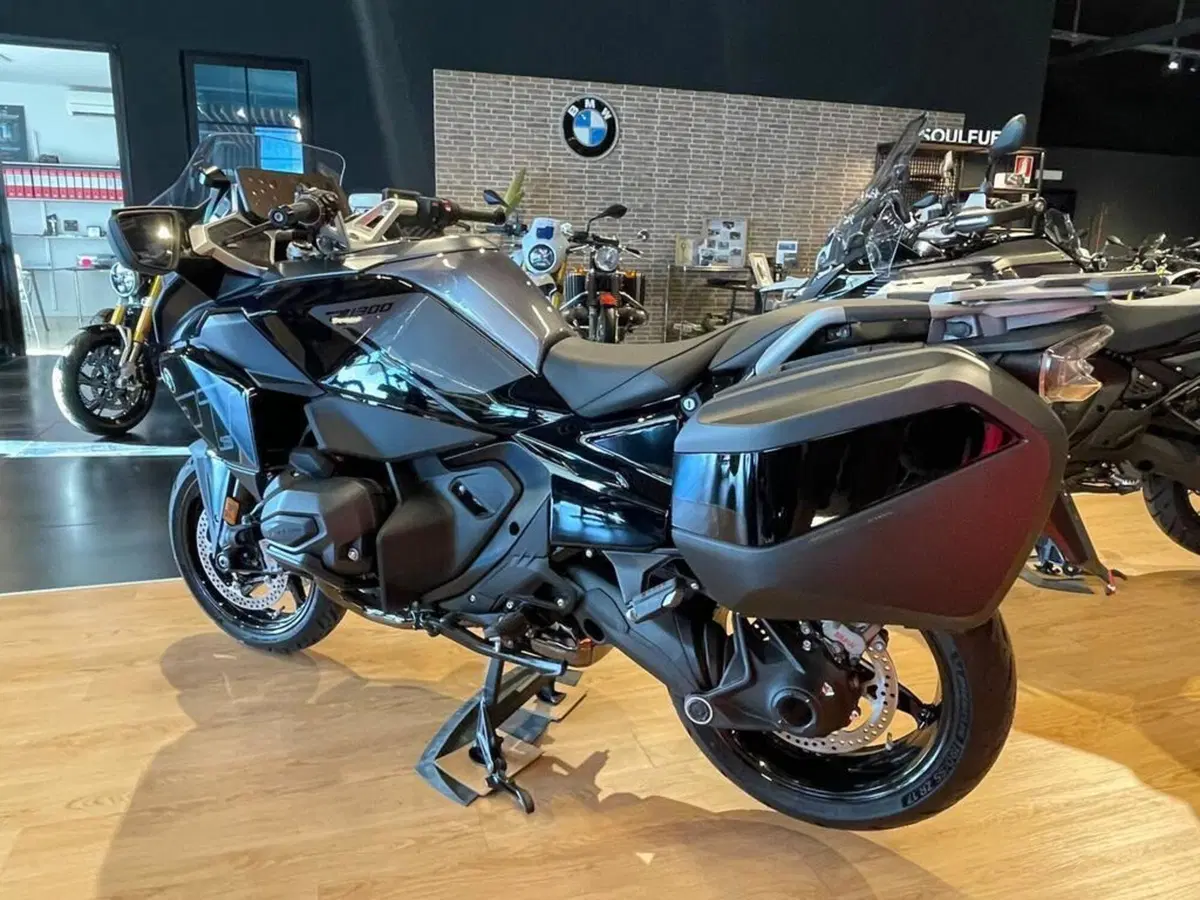 Bmw R 1300 RT (2026) (5)