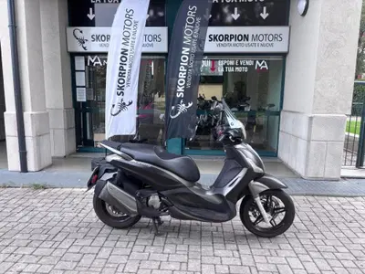 Piaggio Beverly 350 SportTouring ie ABS (2011 - 17) usata