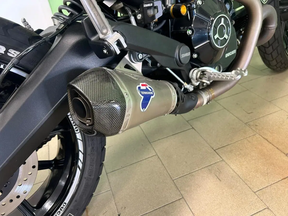 Ducati Scrambler 800 Icon Dark (2021 - 22) (8)