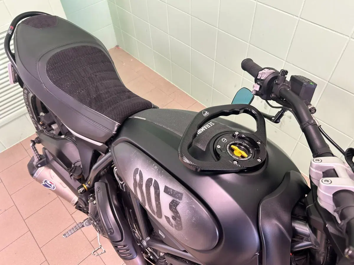 Ducati Scrambler 800 Icon Dark (2021 - 22) (12)