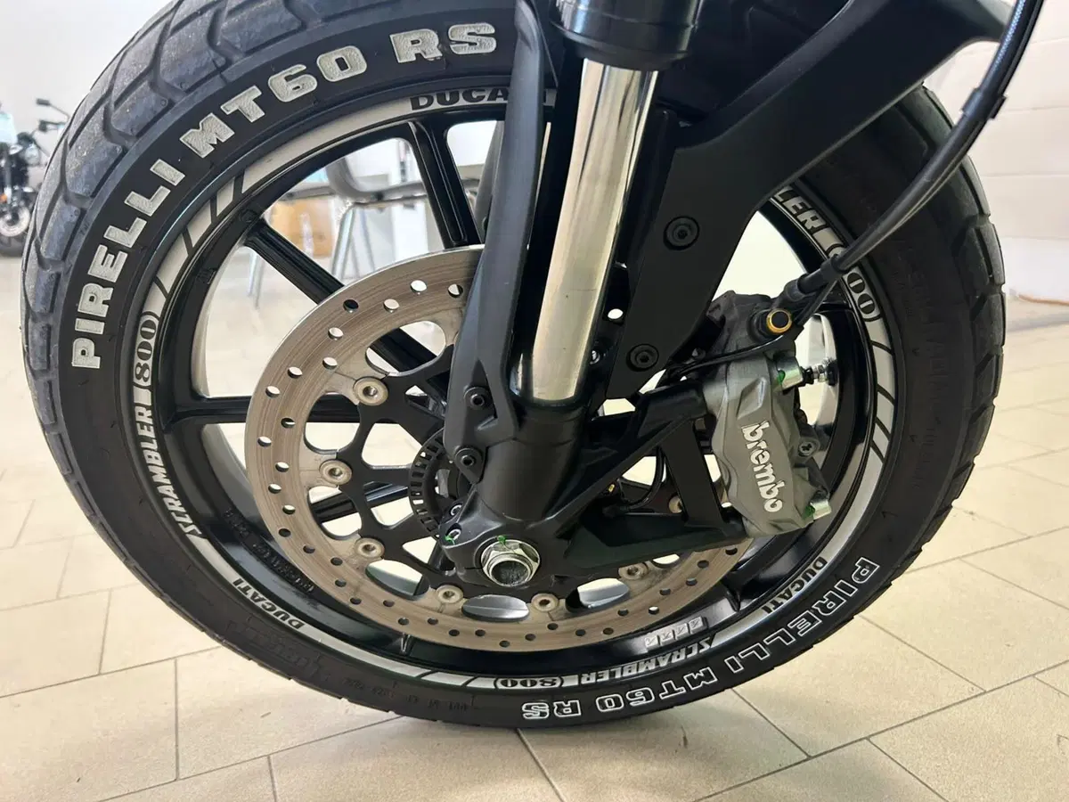 Ducati Scrambler 800 Icon Dark (2021 - 22) (16)