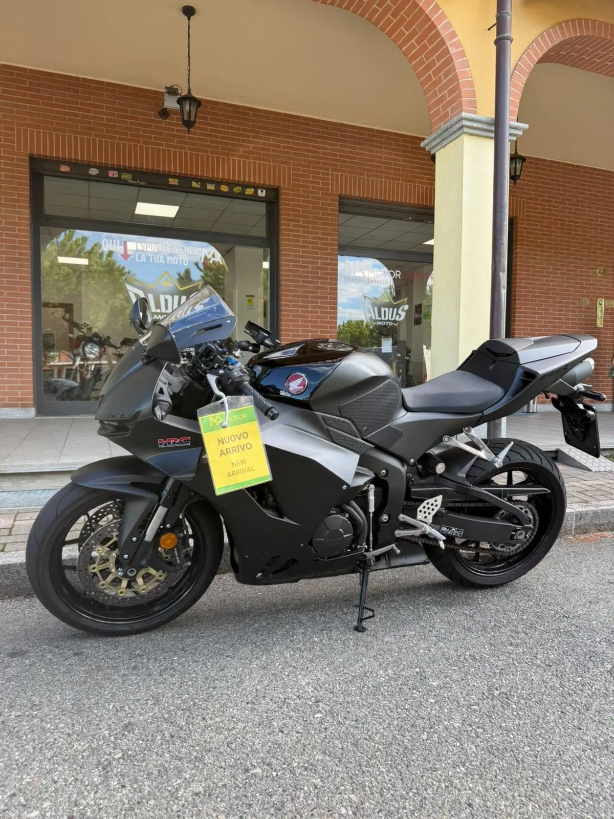 Honda CBR 600 RR (2024 - 26) (3)