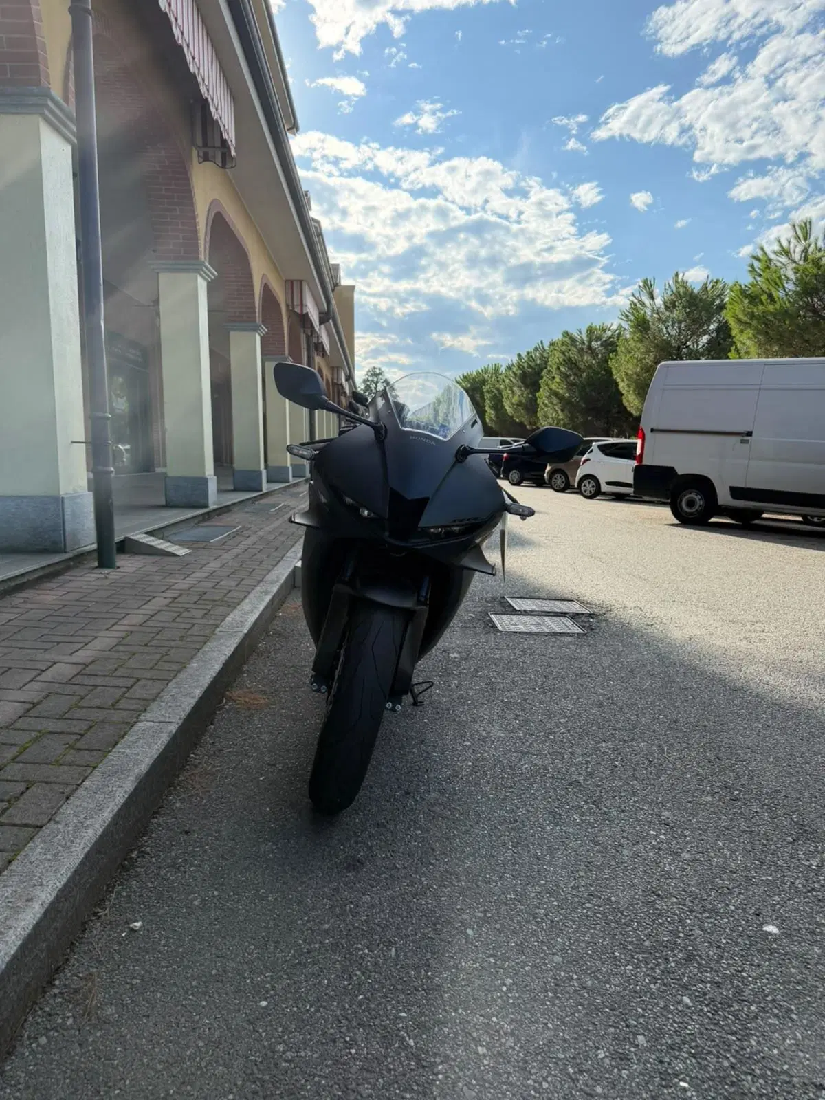 Honda CBR 600 RR (2024 - 26) (4)