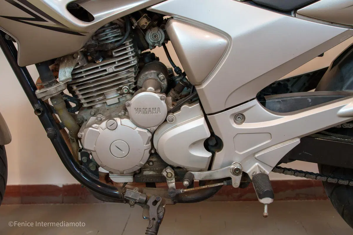 Yamaha YBR 250 (2006 - 13) (4)