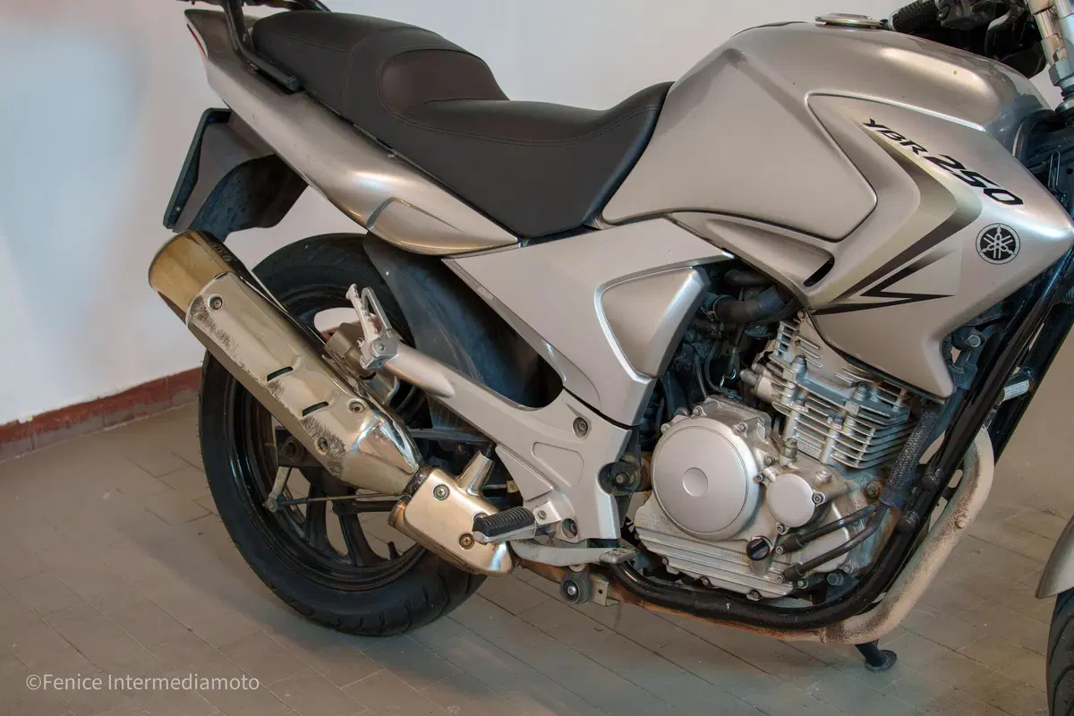Yamaha YBR 250 (2006 - 13) (5)