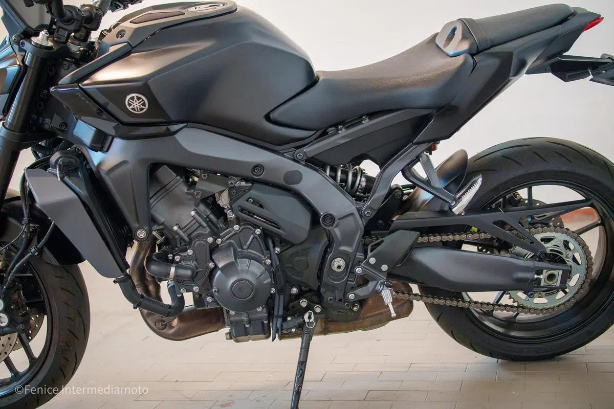 Yamaha MT-09 Y-AMT (2024 - 26) (5)