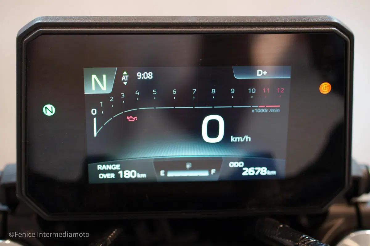 Yamaha MT-09 Y-AMT (2024 - 26) (7)