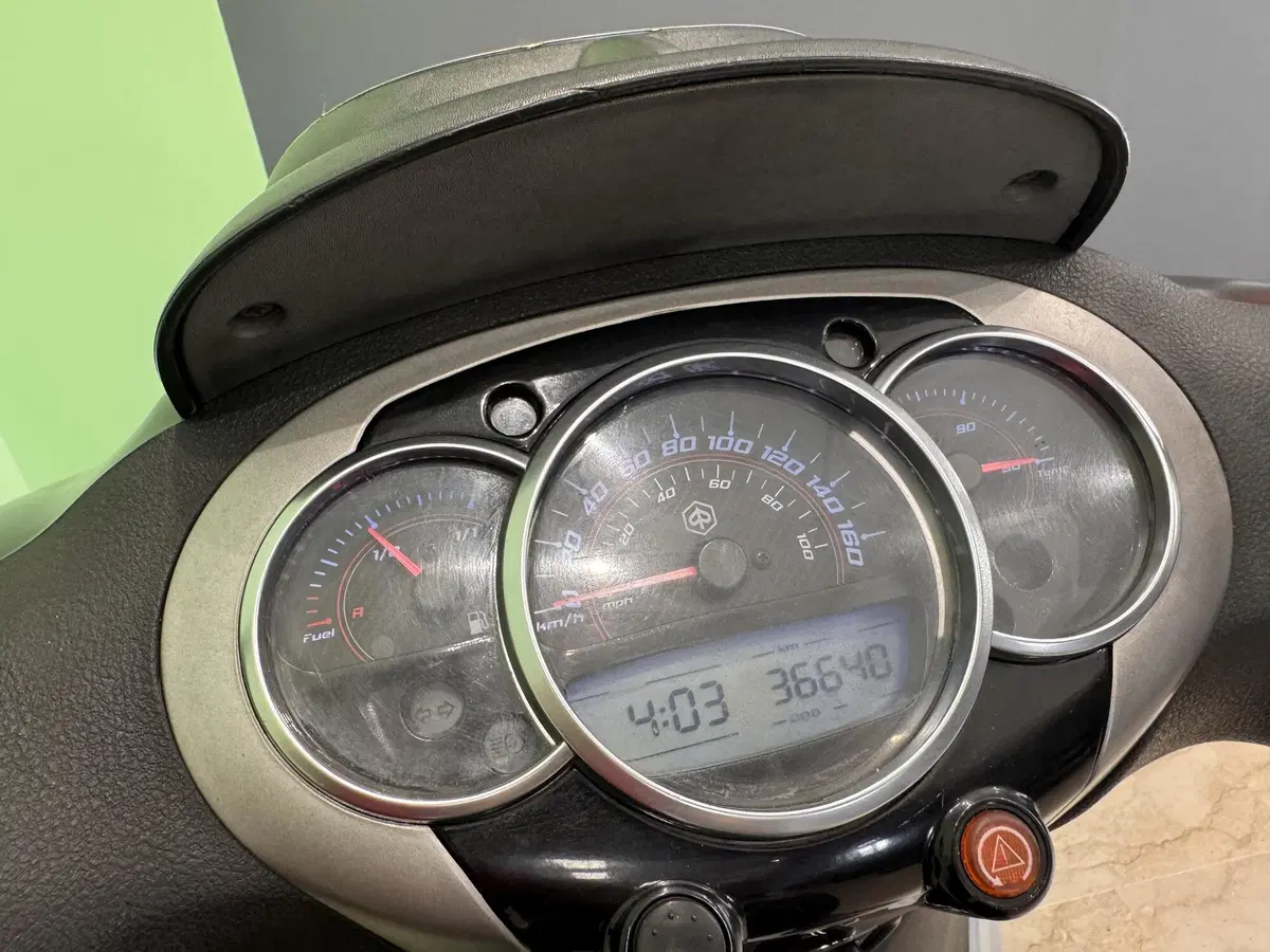 Piaggio Beverly 350 ABS (2016 - 20) (2)