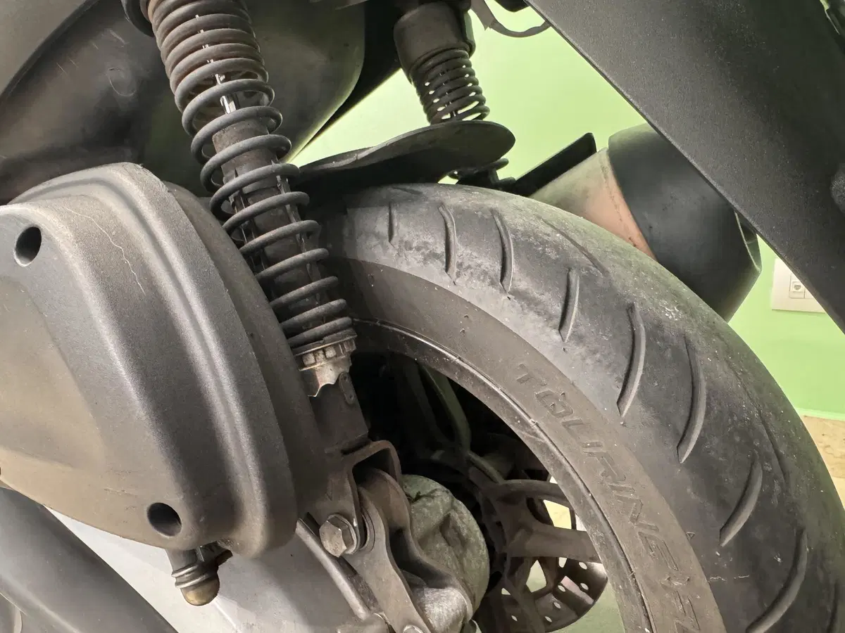 Piaggio Beverly 350 ABS (2016 - 20) (8)