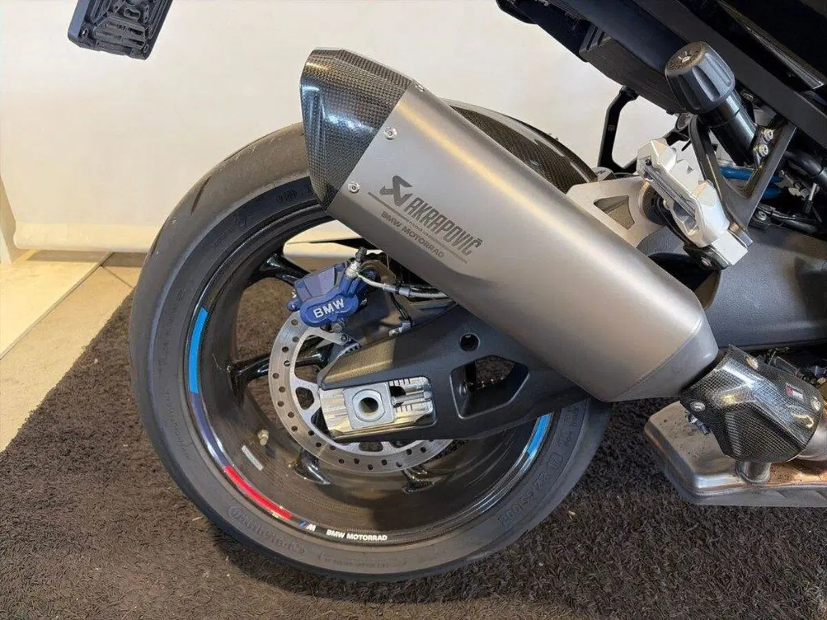 Bmw M 1000 XR (2024 - 27) (9)