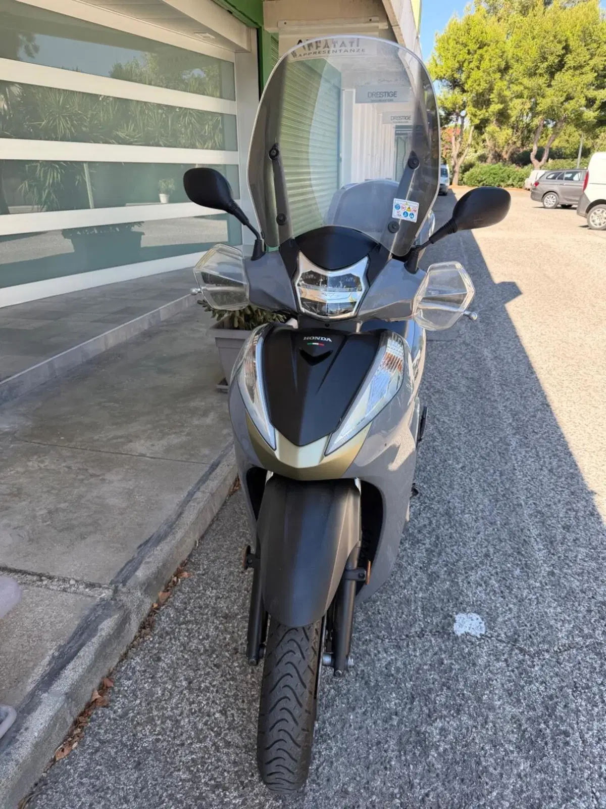 Honda SH 300 i ABS (2016 - 20) (2)