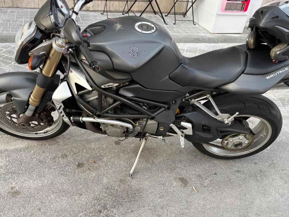 MV Agusta Brutale 750 S (2002 - 06) (3)