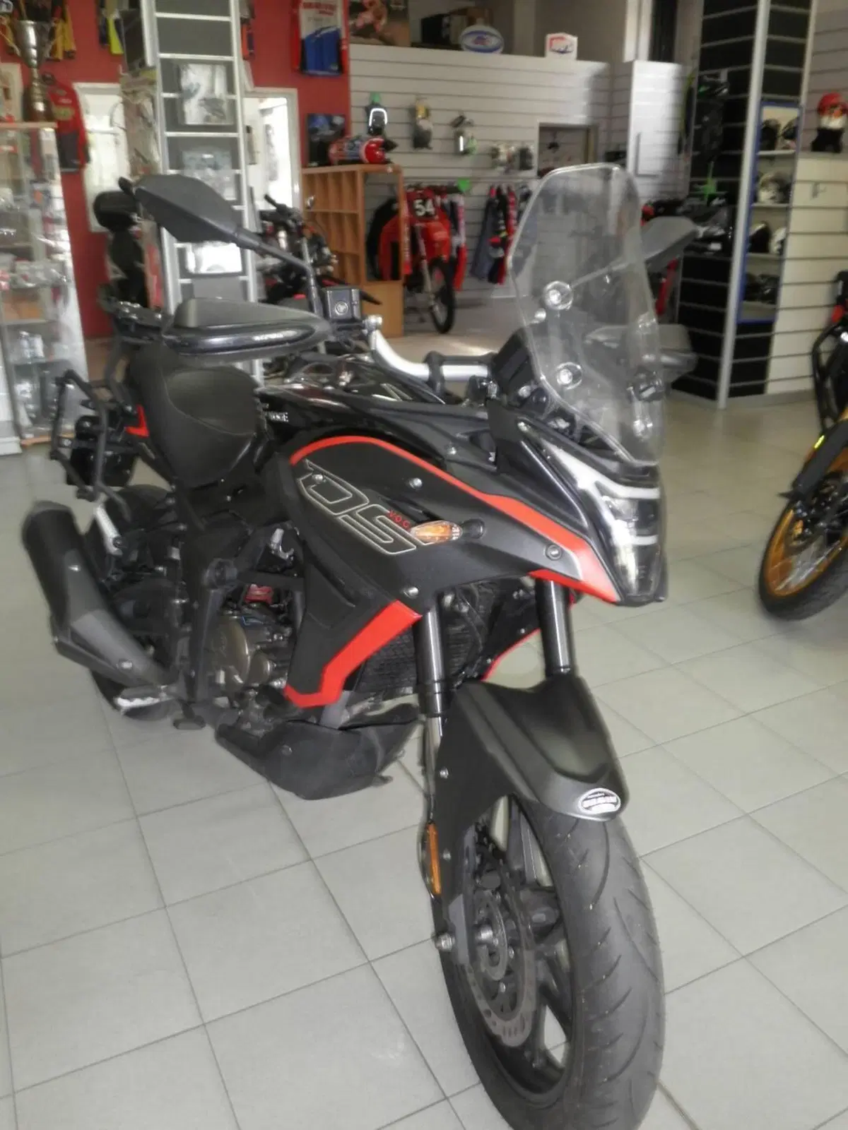 Voge Valico 300DS (2021 - 24) (3)
