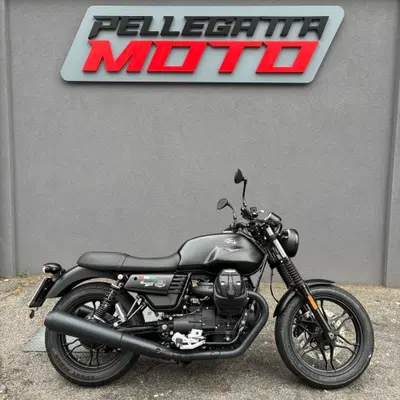Moto Guzzi V7 III Stone (2017 - 20) usata