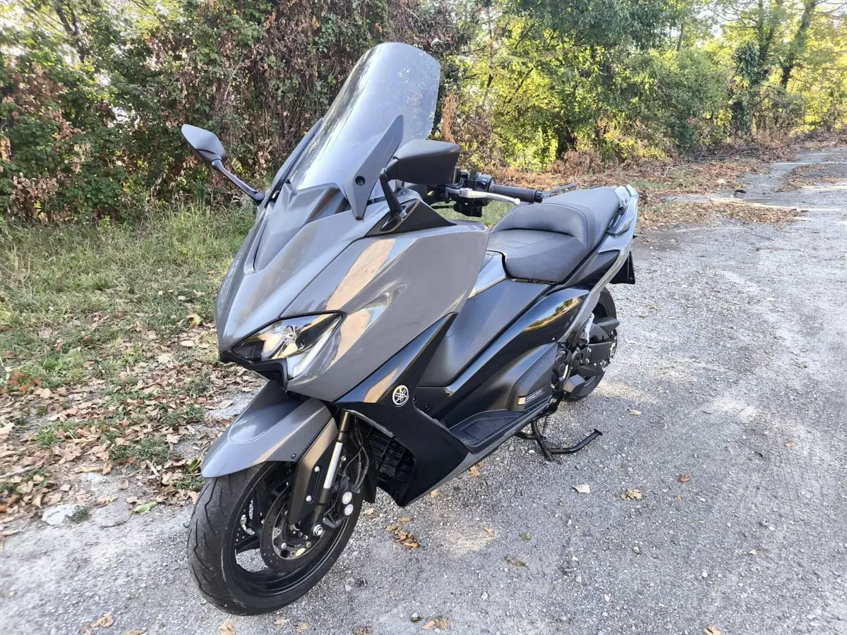 Yamaha T-Max 560 Tech Max (2021) (3)