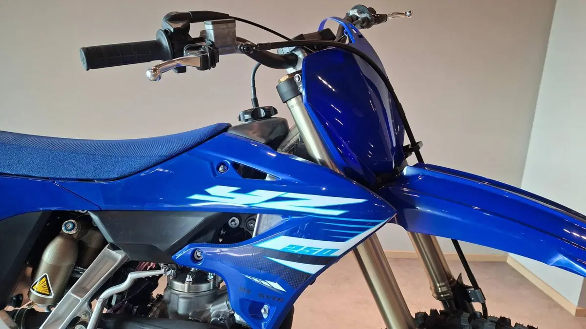 Yamaha YZ 250 (2025) (3)