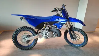 Yamaha YZ 250 (2025) usata
