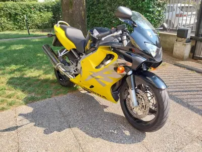 Honda CBR 600 F (1999 - 00) usata