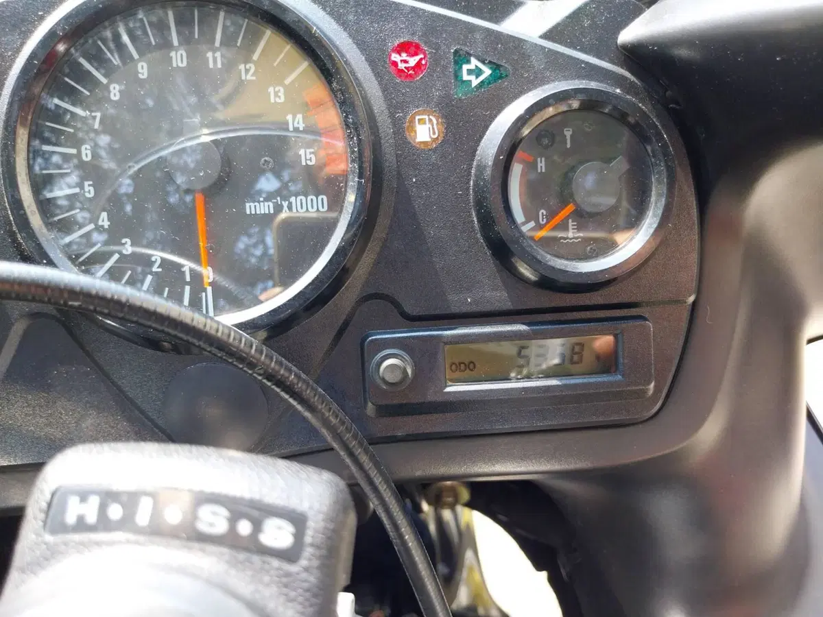 Honda CBR 600 F (1999 - 00) (8)