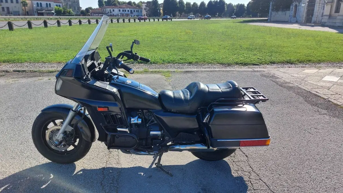 Honda Gl goldwing 1200 Aspancade  (2)