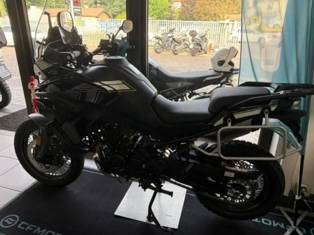CFMOTO 800MT Explore (2023 - 26) (2)