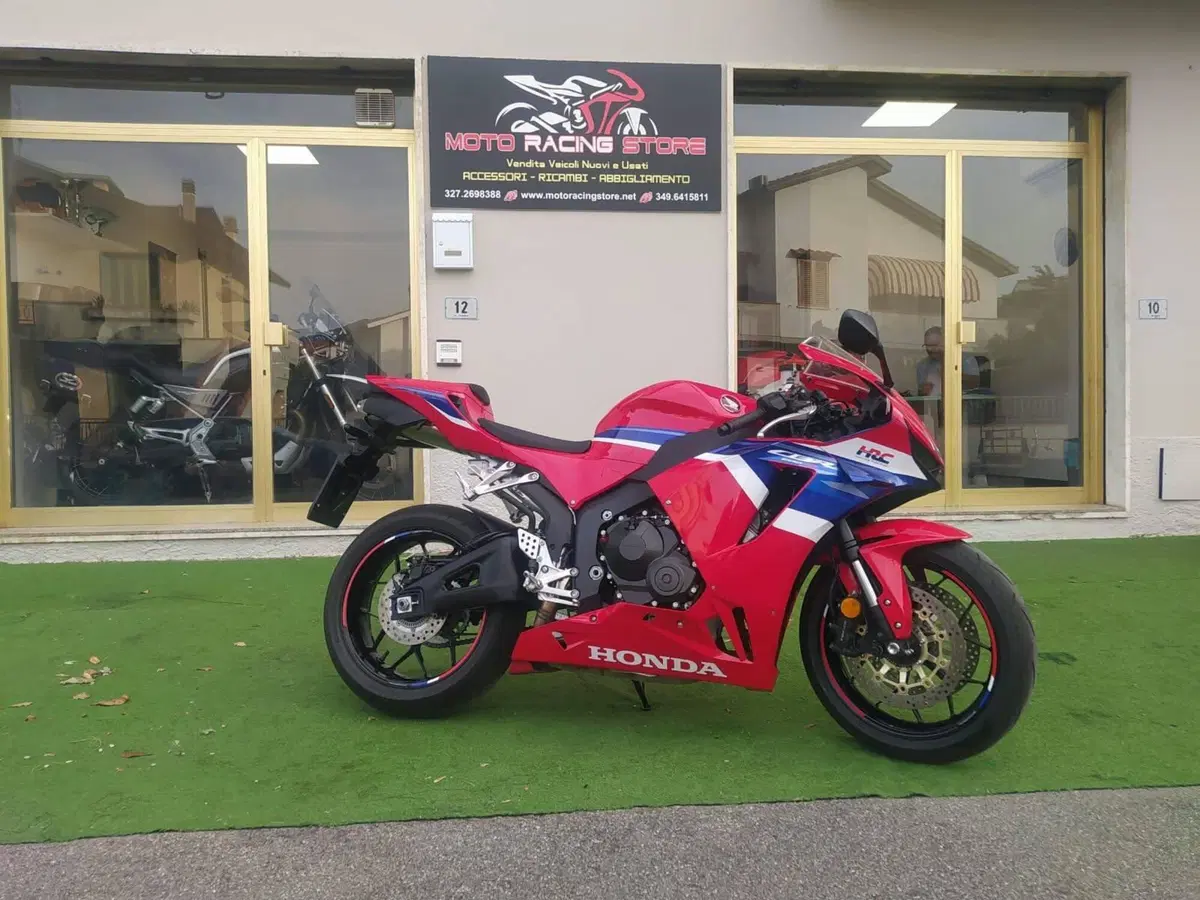 Honda CBR 600 RR (2024 - 26) (3)