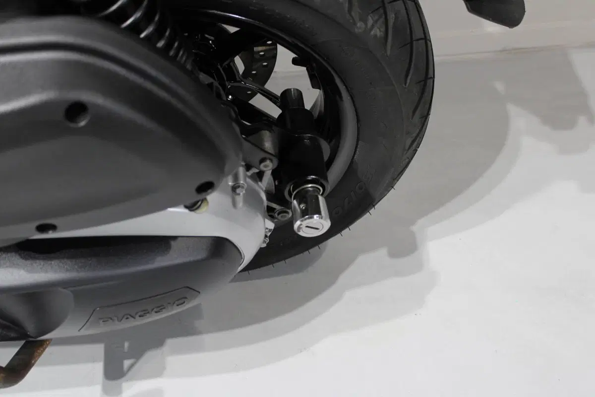 Piaggio Beverly 350 ABS (2016 - 20) (6)