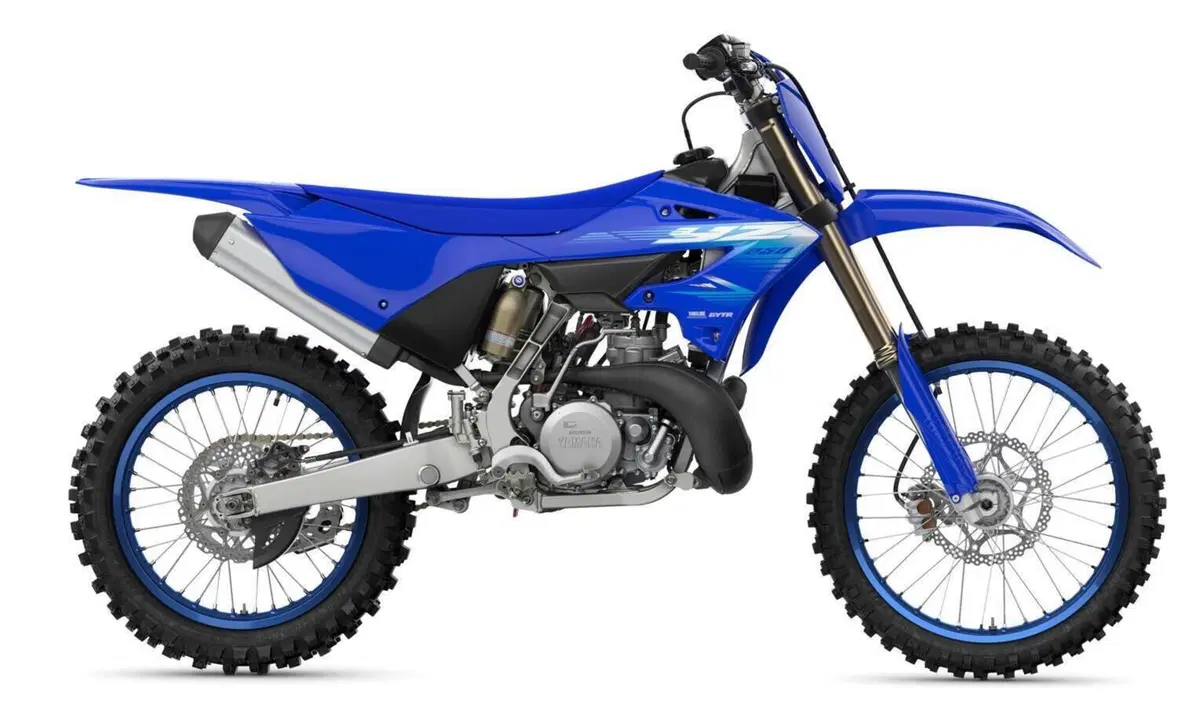 Yamaha YZ 250 (2027) (2)