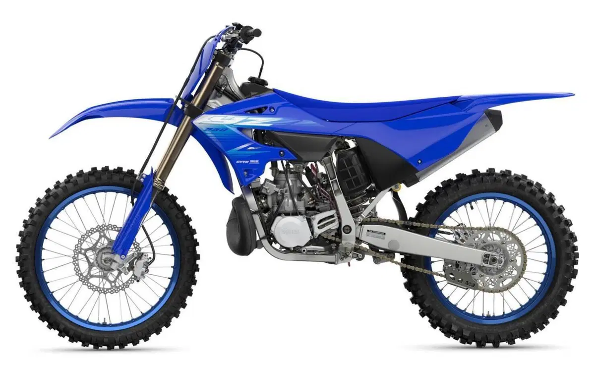 Yamaha YZ 250 (2027) (3)