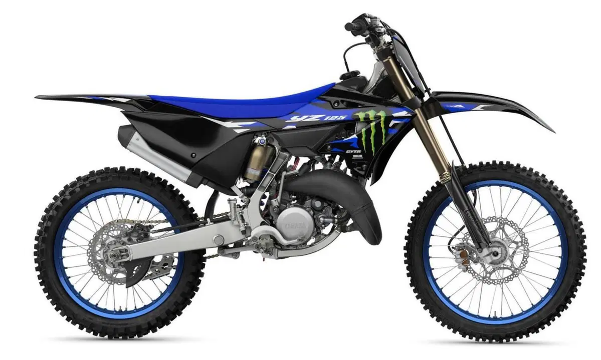 Yamaha YZ 125 Monster Energy Yamaha Racing Edition (2027) (2)