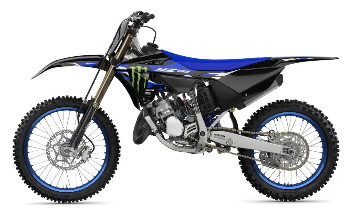 Yamaha YZ 125 Monster Energy Yamaha Racing Edition (2027) (3)