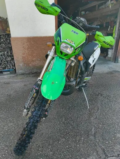 Kawasaki KXE250 (2006) usata