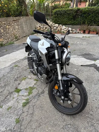Honda CB 125 R (2018 - 20) usata