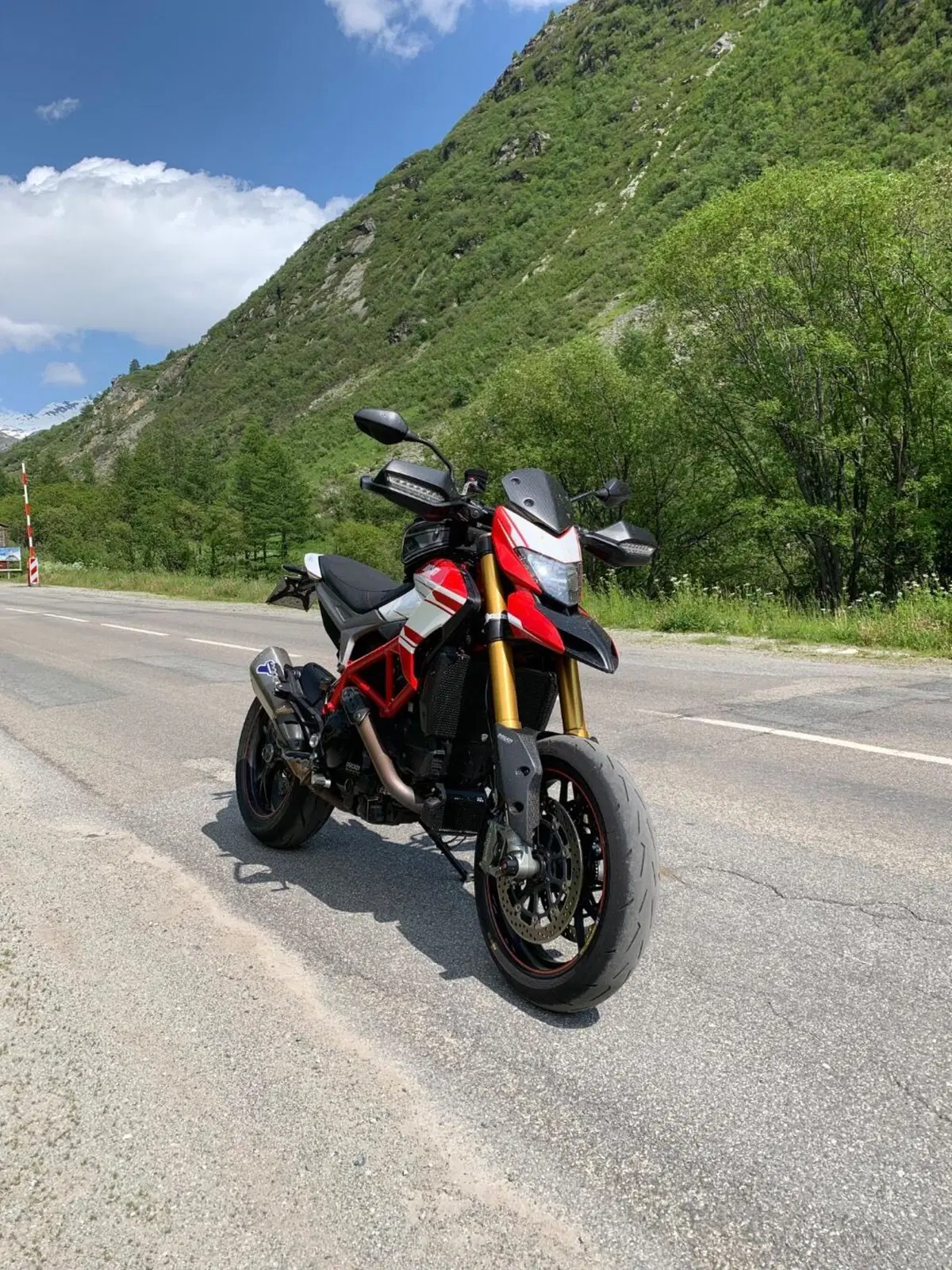 Ducati Hypermotard 939 SP (2016 - 18) (5)