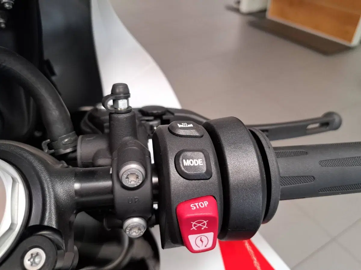 Bmw M 1000 RR (2025 - 27) (6)