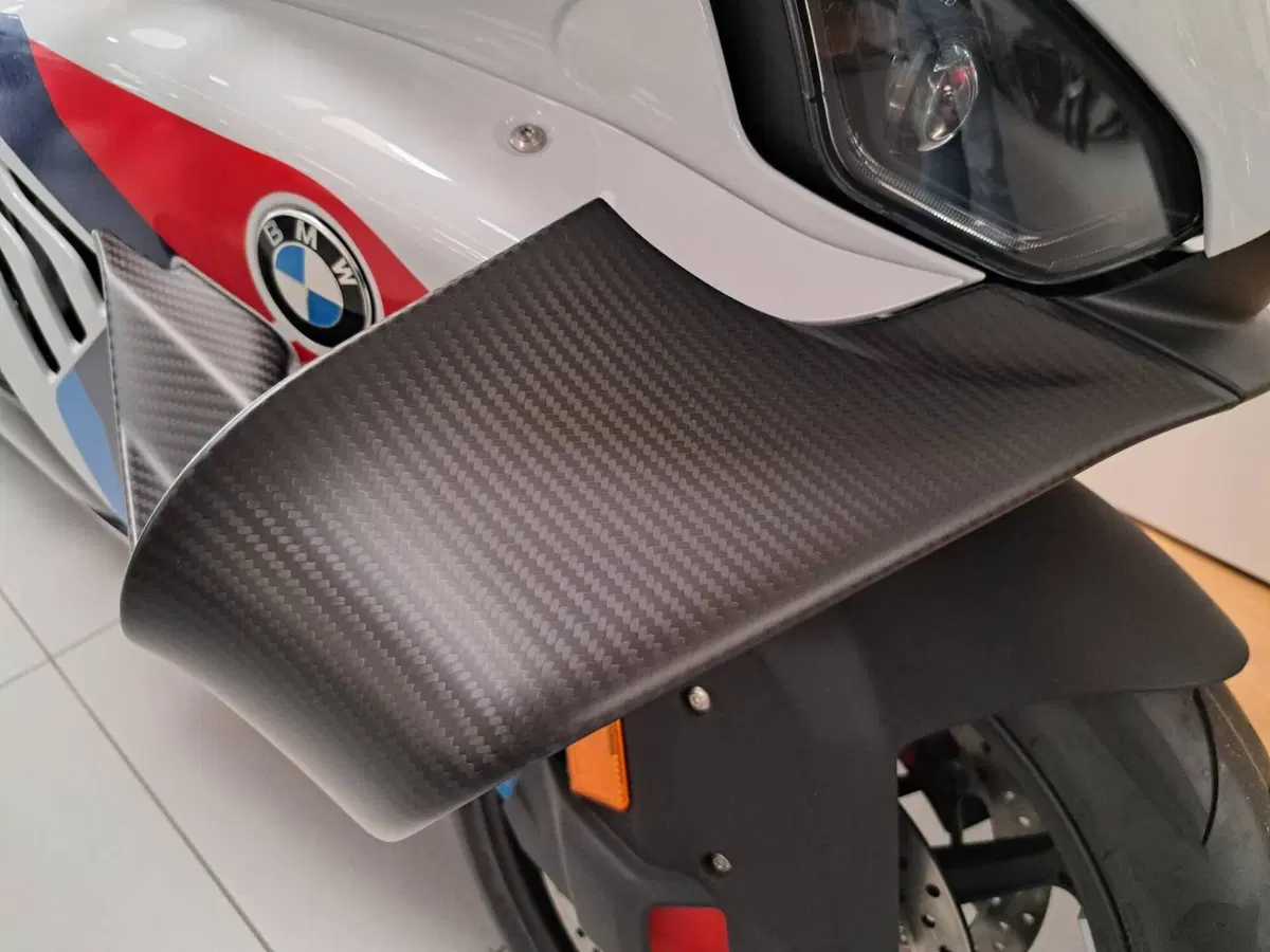 Bmw M 1000 RR (2025 - 27) (8)