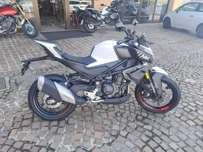 CFMOTO 450NK (2023 - 26) nuova