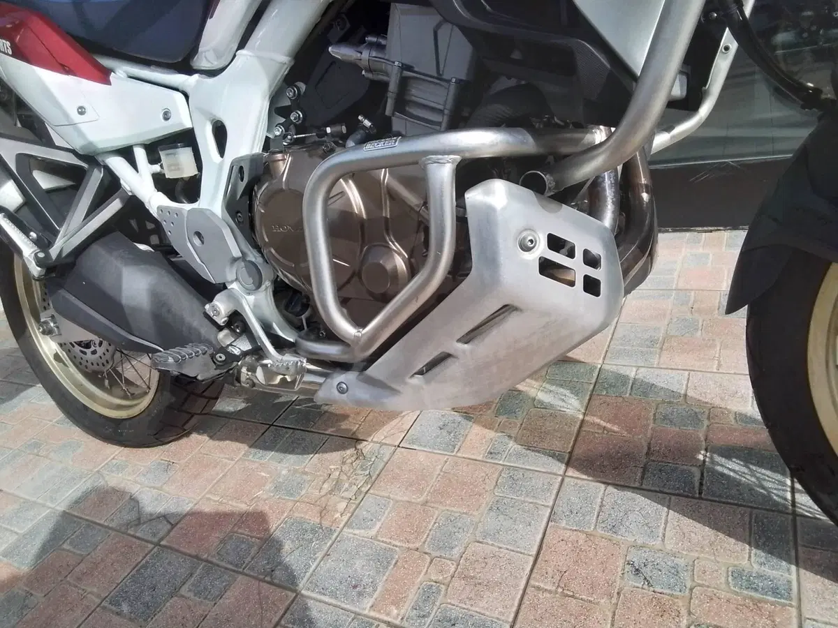 Honda Africa Twin CRF 1000L Adventure Sports Travel Edition (2019) (11)