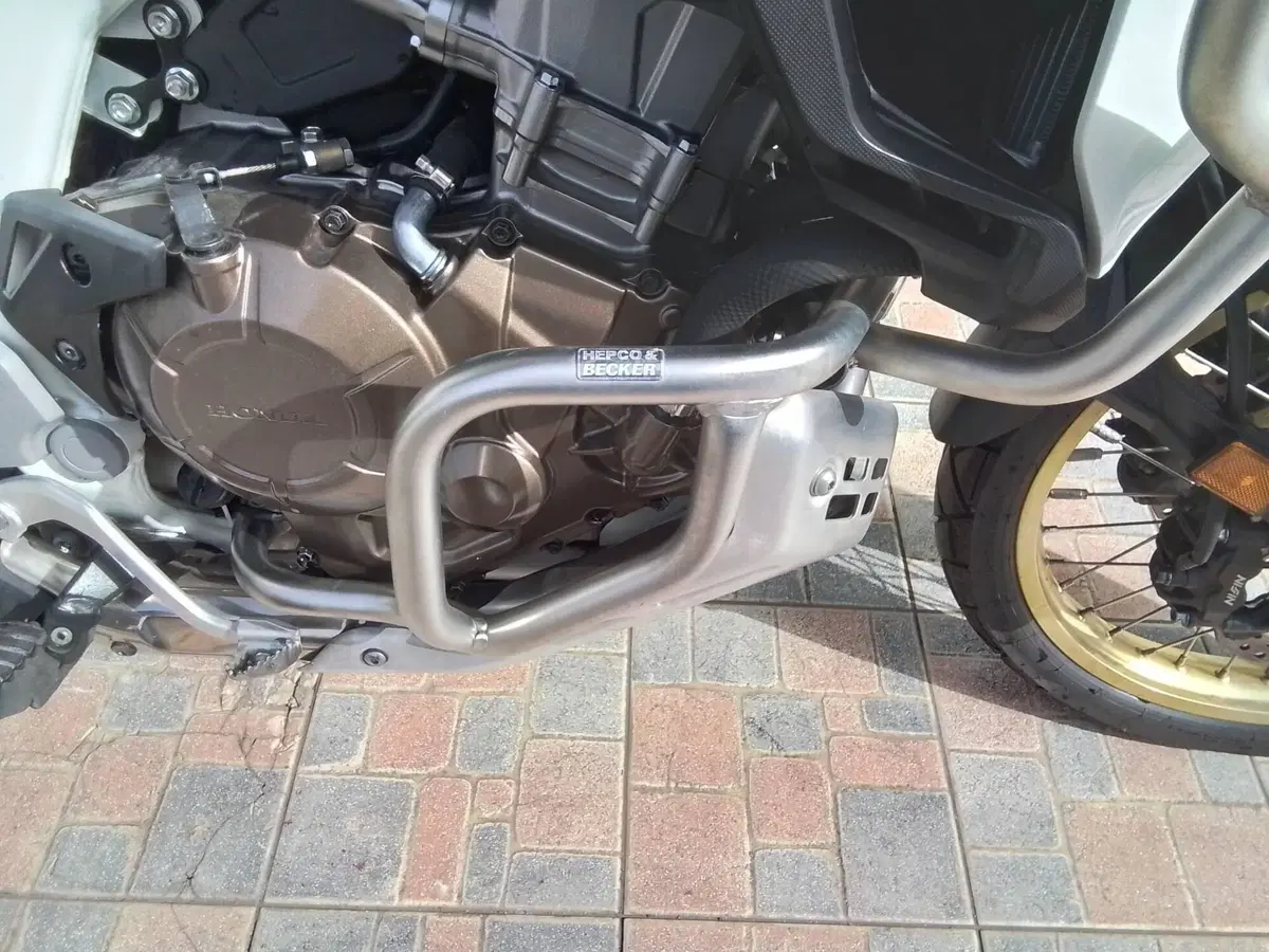 Honda Africa Twin CRF 1000L Adventure Sports Travel Edition (2019) (16)