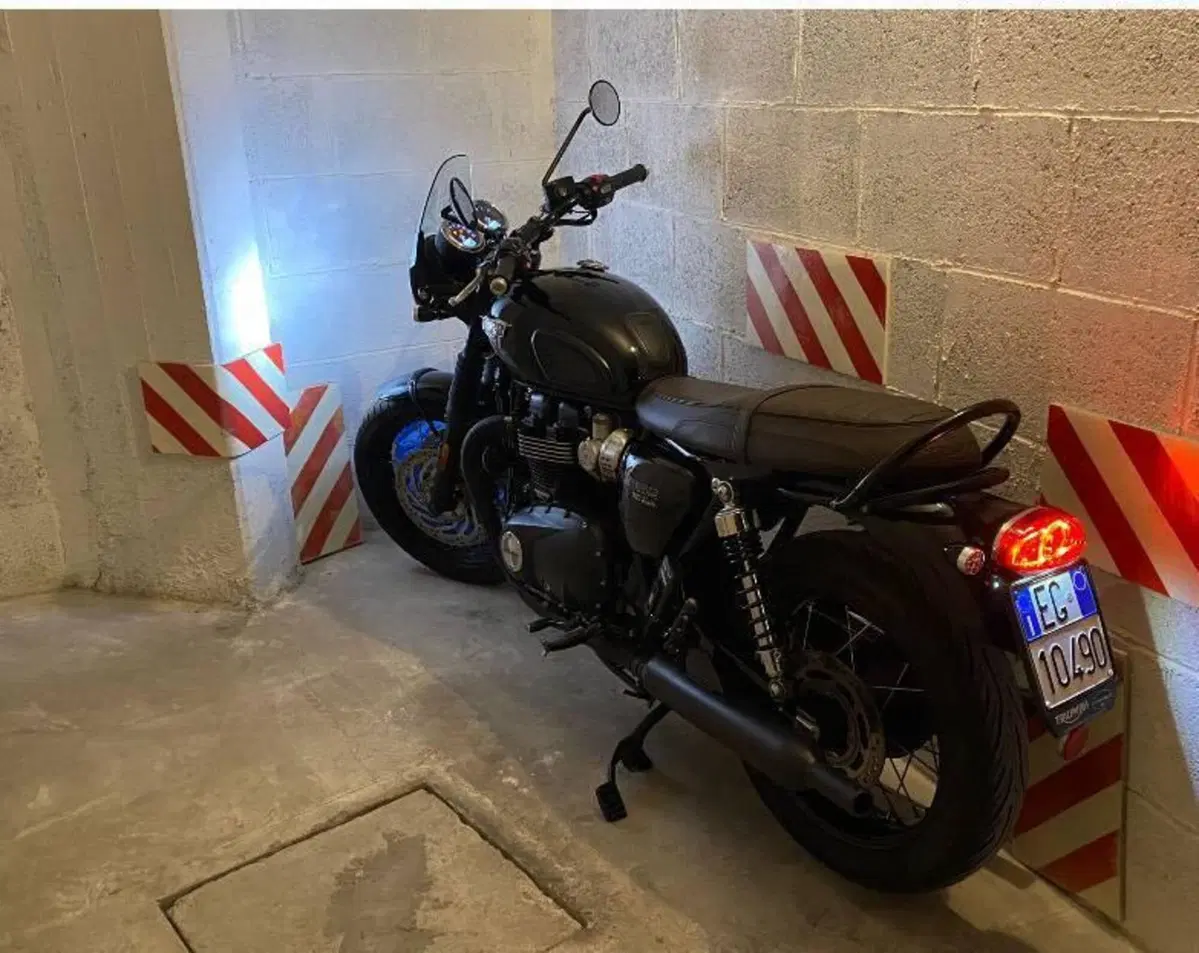 Triumph Bonneville T120 Black (2017 - 20)