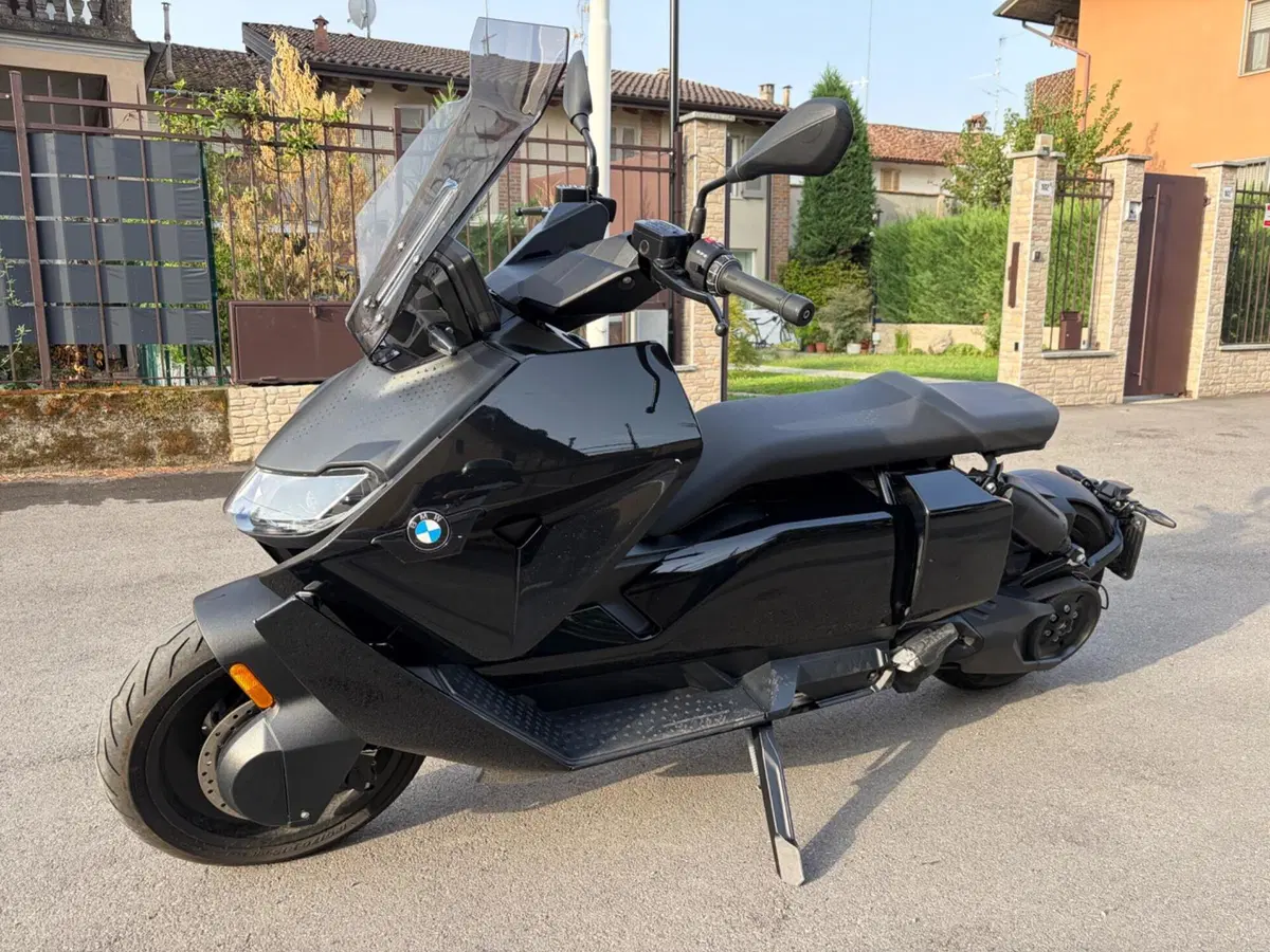 Bmw CE 04 (2021 - 25) (2)