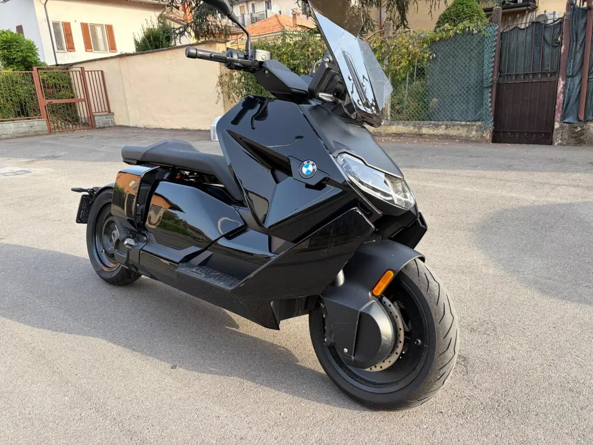 Bmw CE 04 (2021 - 25) (5)