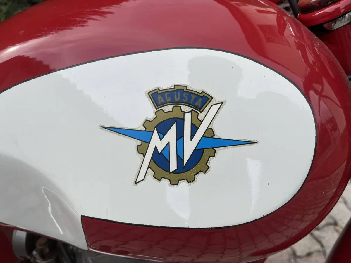 Aprilia MV AGUSTA (3)